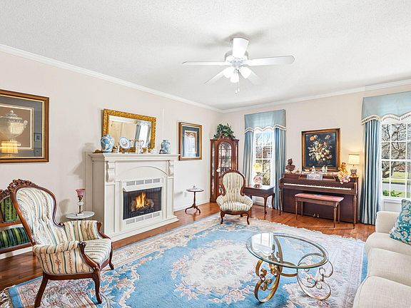 4th image of 1218 Glen Abbey Way