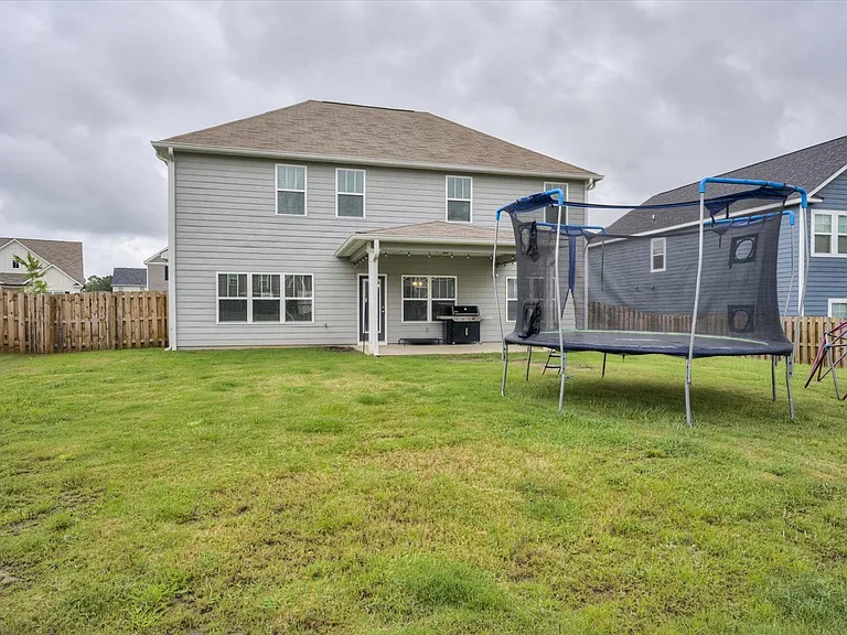 707 Navan Ln — Photo 34