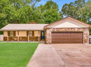 27 Foxboro Dr, Searcy, AR 72143