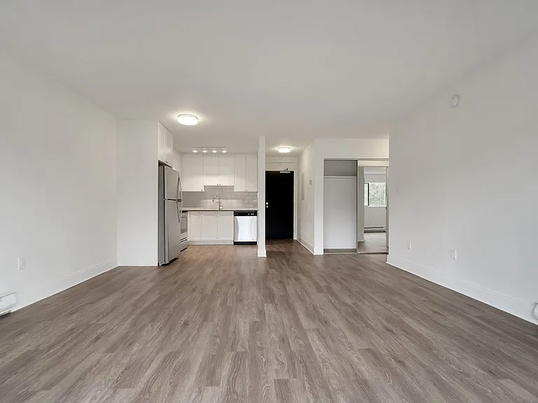 1002 McKenzie Ave #218 — Photo 24