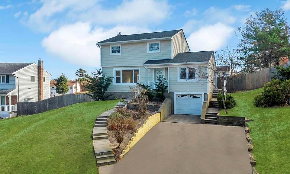 1st image of 5 Gull Drive