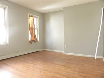 Rented by Rennit Inc.