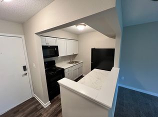 3205 Kingman Blvd #101, Des Moines, IA 50311