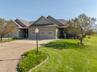 3748 Bogey Dr, Bismarck, ND 58503