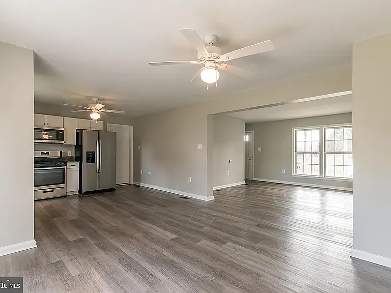 1501 Echo St — Photo 9