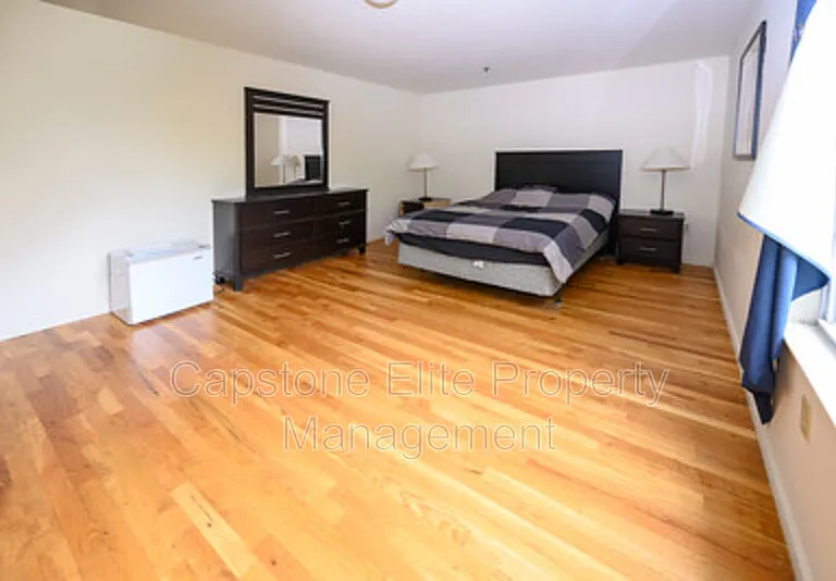 117 Hudson St #2-2-3 — Photo 1