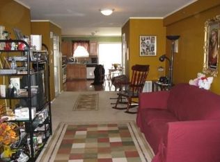 9 Roe St, Staten Island, NY 10310