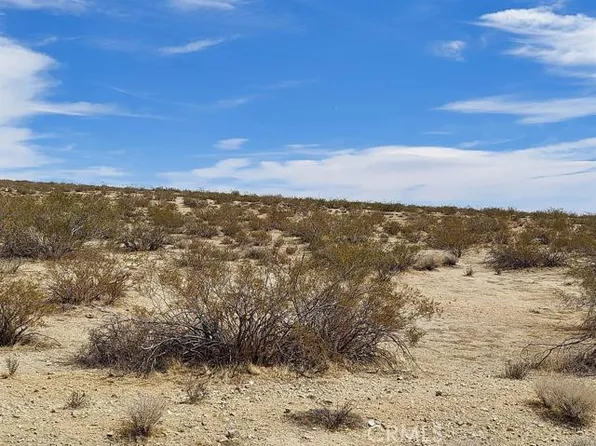 1 Locust Ave, Edwards, CA 93523