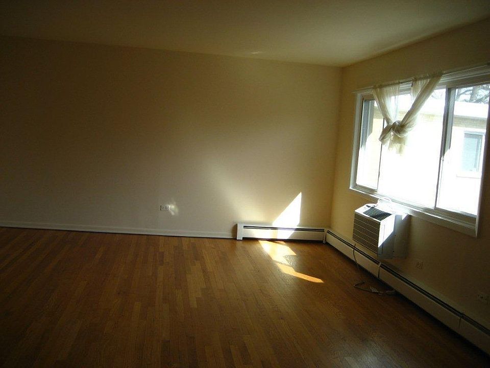 1st image of 1120 Greenleaf Ave #J25vtv1ps