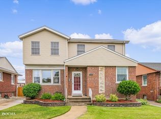 1946 Balmoral Ave, Westchester, IL 60154