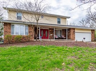 4545 E Lakewood Ave, Decatur, IL 62526