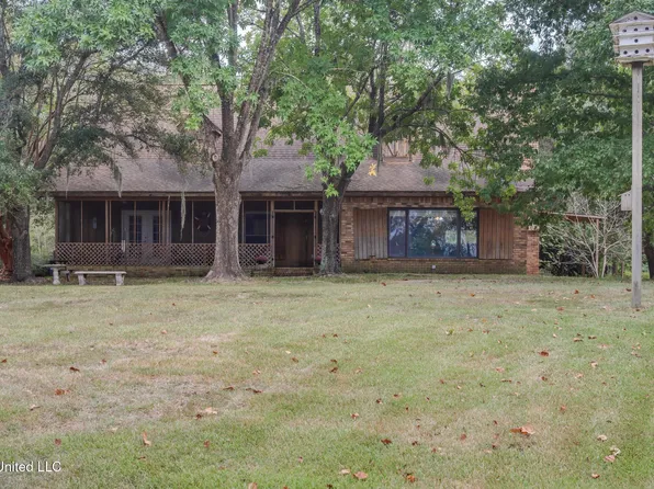 6341 Menge Ave, Pass Christian, MS 39571