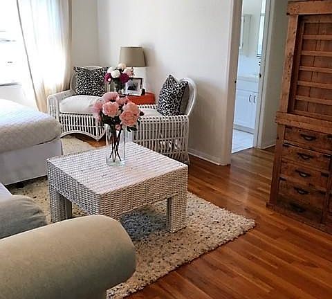 2nd image of 842 12th St #3