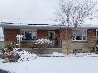 21 Chalmers St, Saint Catharines, ON L2M5C7