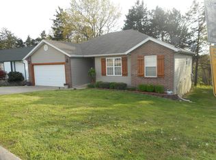 210 Eagle Dr, Forsyth, MO 65653