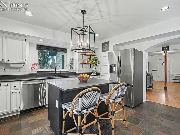4th image of 503 N Hancock Ave