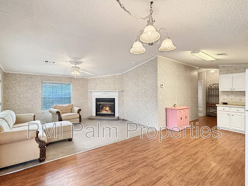 2 bed, 2.0 bath, 1052 sqft, $2,150 — Photo 4
