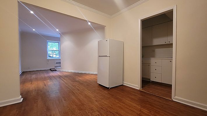 1st image of 128 E 91st St APT 1D