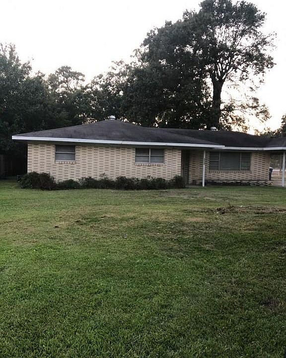 1st image of 212 S Cities Service Hwy