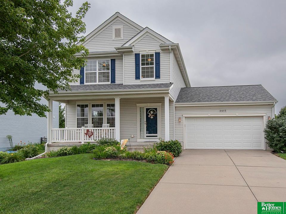 1st image of 2415 Lakewood Dr
