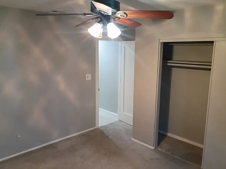 2806 N Evergreen St — Photo 19