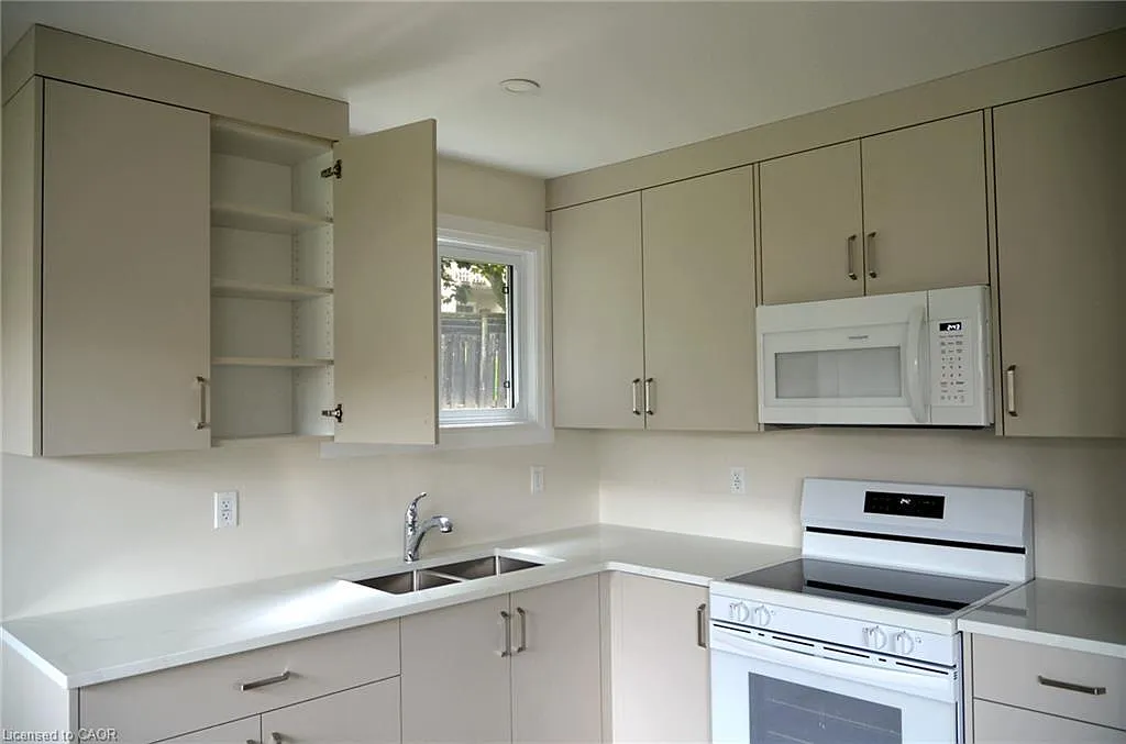 2 bed, 1.0 bath, $1,750 — Photo 4