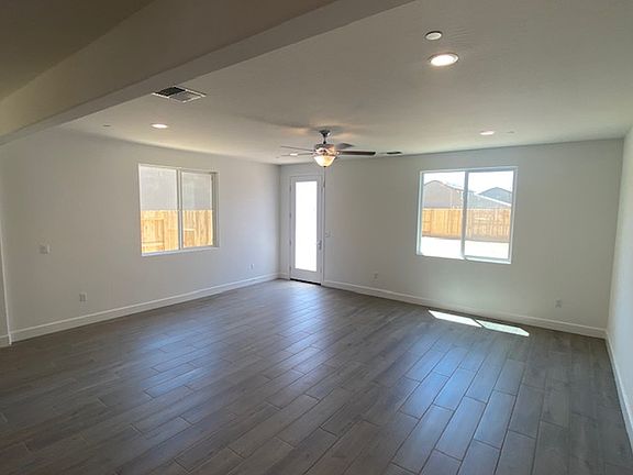 3rd image of 2693 N McKelvey Ave