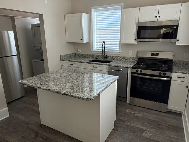 801 E Evans Ave #809 — Photo 2