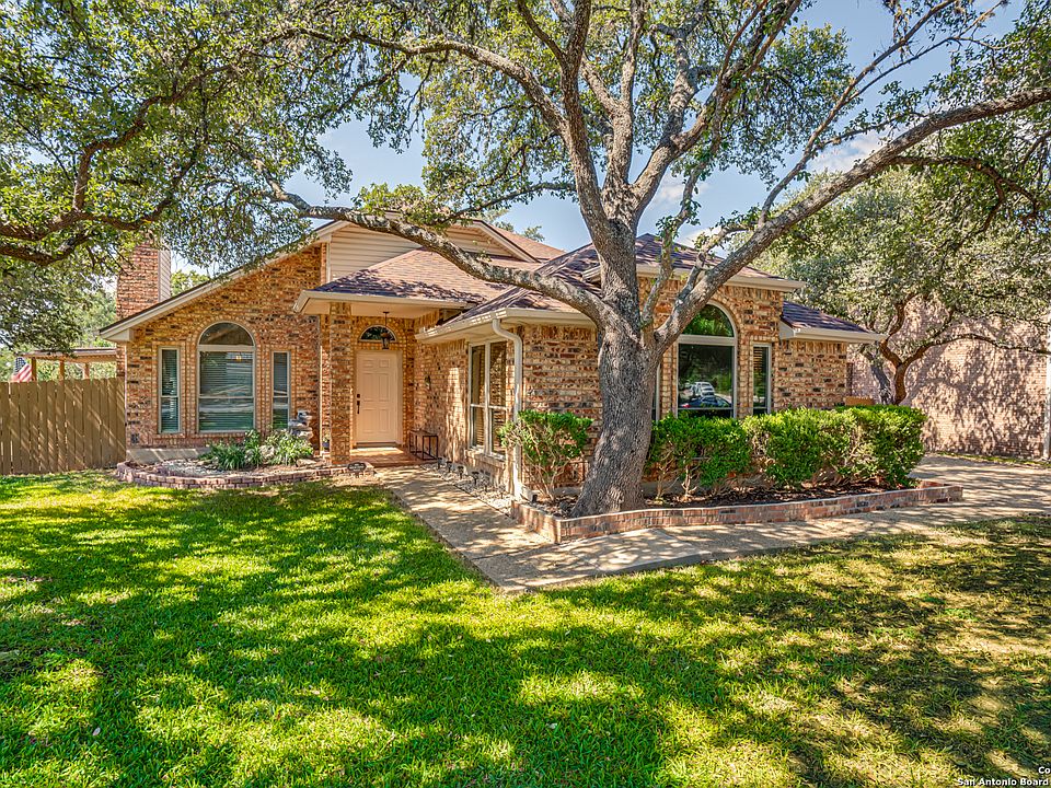 1st image of 26014 MEADOWCREST DR