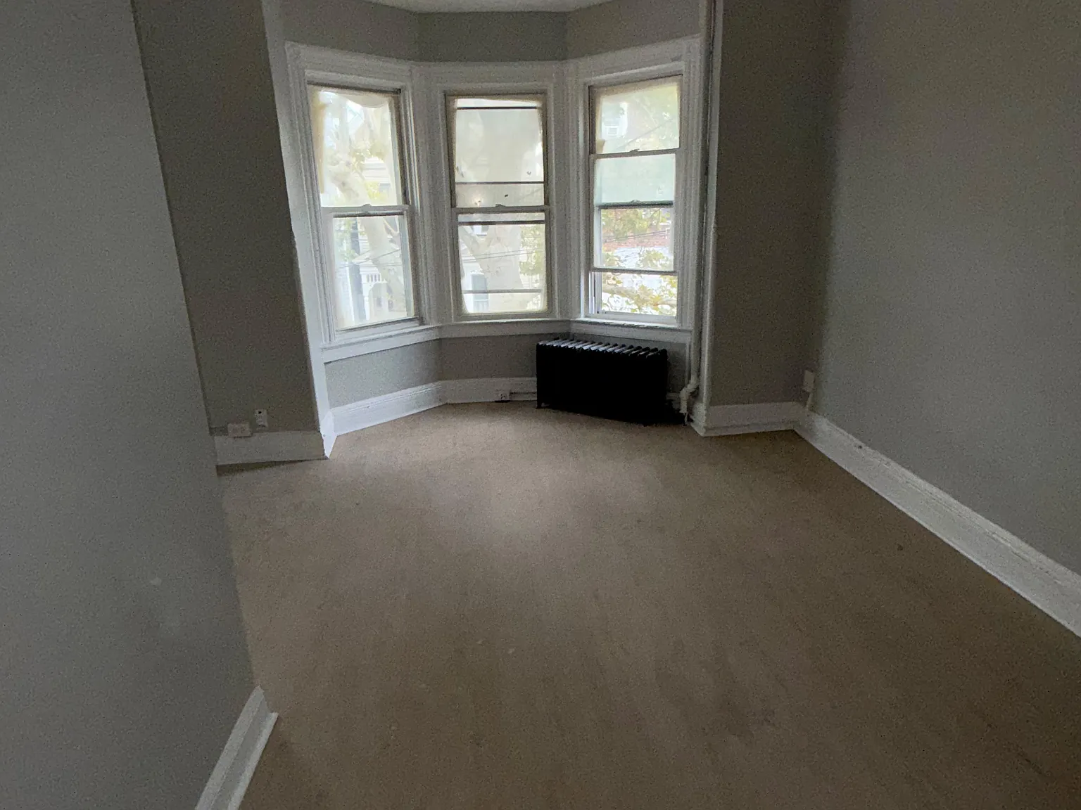 3 bed, $2,200 — Photo 4