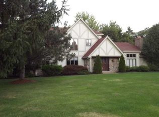 560 Embury Rd, Rochester, NY 14625