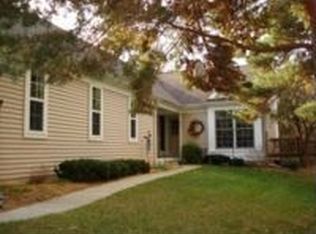 1933 Creek Lndg, Haslett, MI 48840