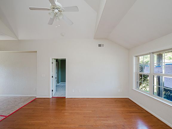 4th image of 117 Ridgecrest Rd