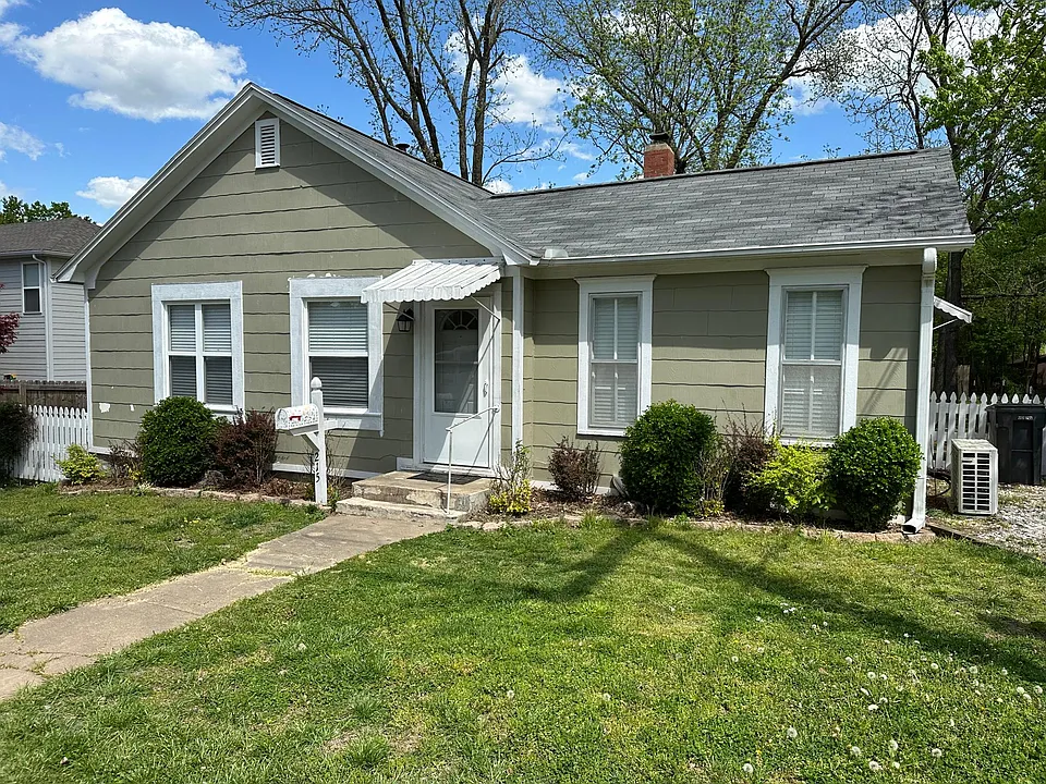 215 N 7th St