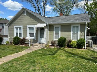 215 N 7th St, Rogers, AR 72756