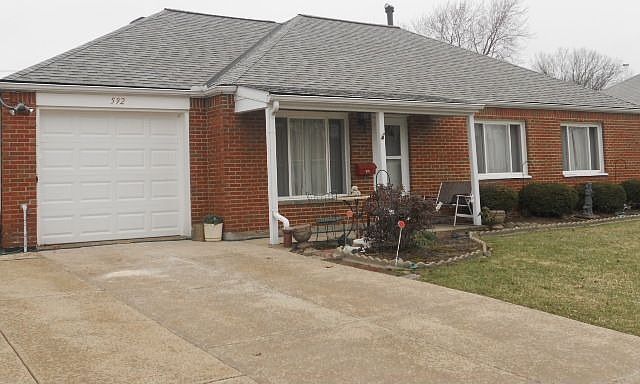 1st image of 592 Hemlock Dr