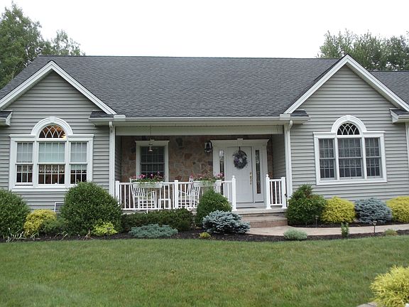 2nd image of 410 Forest St