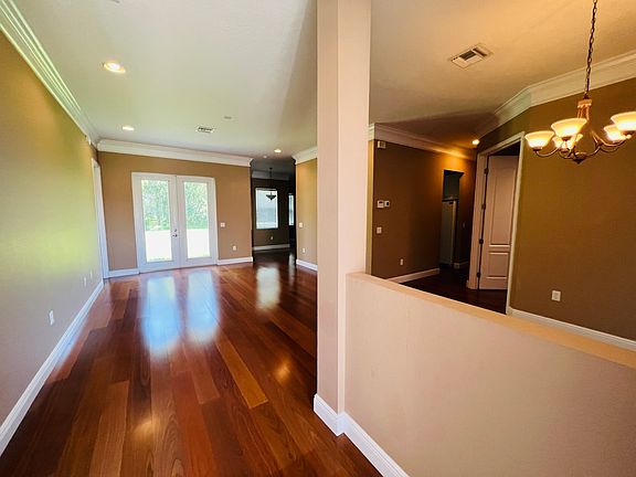 3rd image of 3075 Shingle Creek Ct