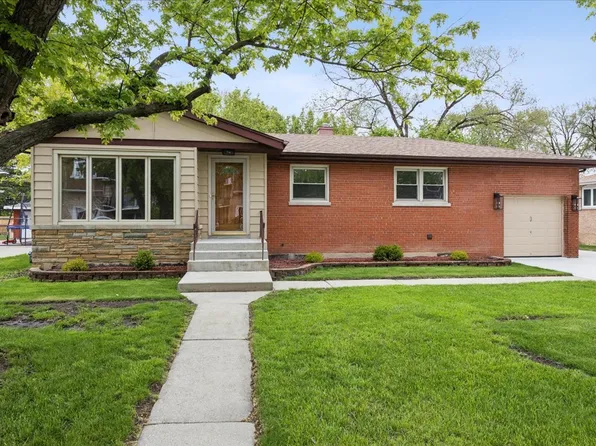 8759 Mobile Ave, Oak Lawn, IL 60453