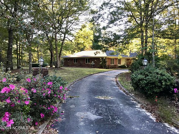 4th image of 2521 Dogwood Lane