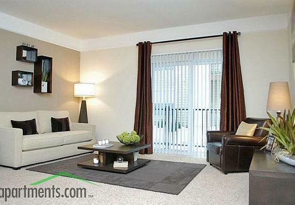 3rd image of 717 Worthington Woods Blvd Ste 205
