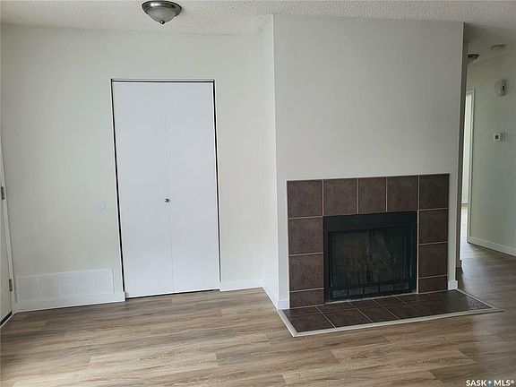 3rd image of 517 Albert St #207