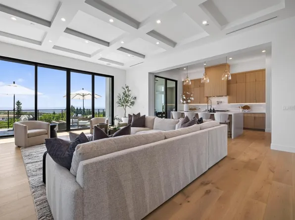 3735 Woodbourne Place, Santa Rosa, CA 95403
