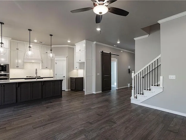 8325 Lambert Way — Photo 10