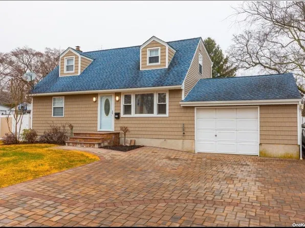 75 Foster Road, Ronkonkoma, NY 11779