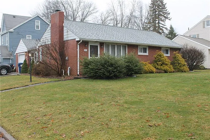 554 Forker Blvd photo 1