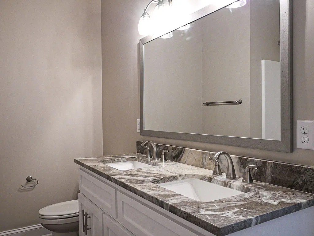 1356 Summer Cir SW — Photo 4