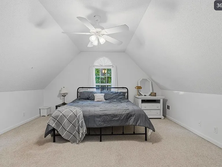 309 Thomas Dr — Photo 23