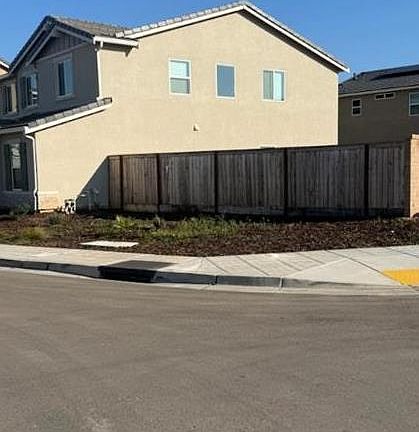 3rd image of 6693 E Nevada Ave