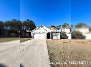 527 Man O War Ln, Moncks Corner, SC 29461